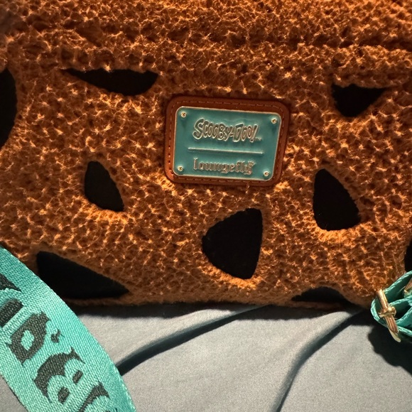 Loungefly Scooby-Doo Furry Bag in Brown and Teal - Picture 2 of 3